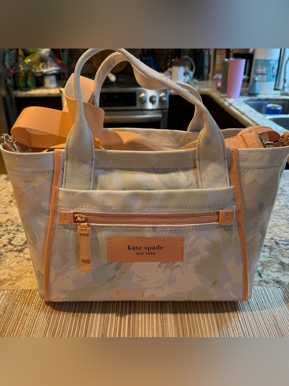 NEW 
kate spade new york
Dash Hidden Garden Printed Fabric Strap Tote Bag #KN954
